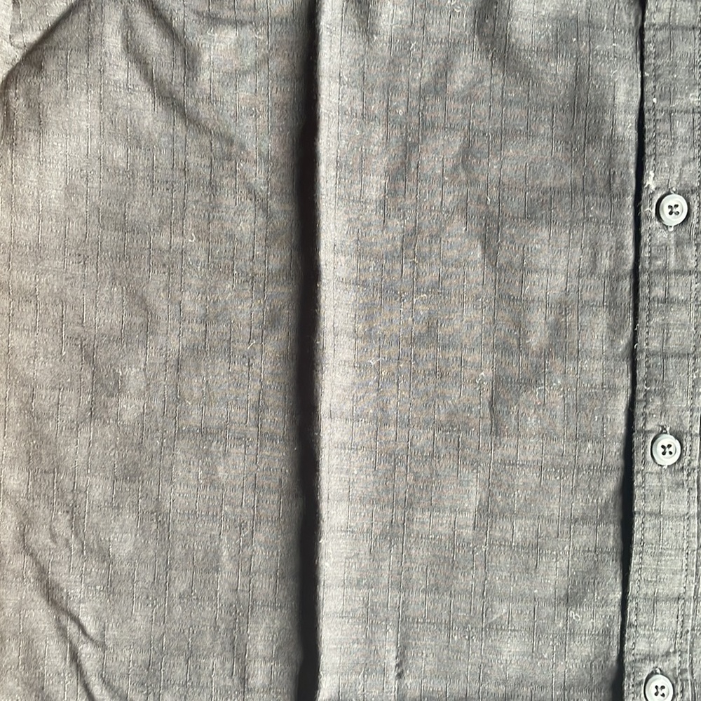 Short sleeve button down - Picture 3 of 3